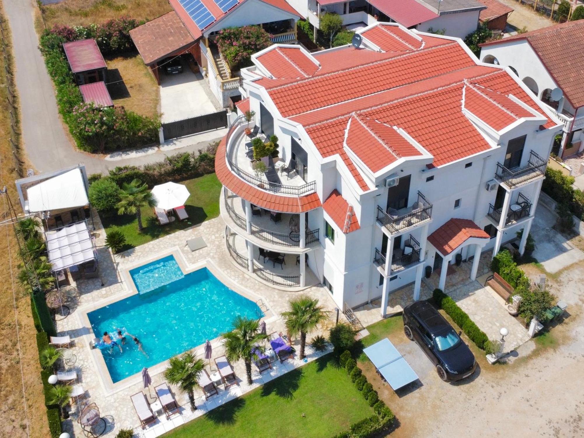 Apartments Lj Улцин Екстериор снимка